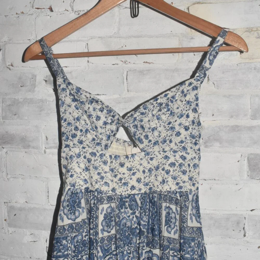 NWT Abercrombie & Fitch Blue White Floral Dress Size XXS $130! - Picture 3 of 8